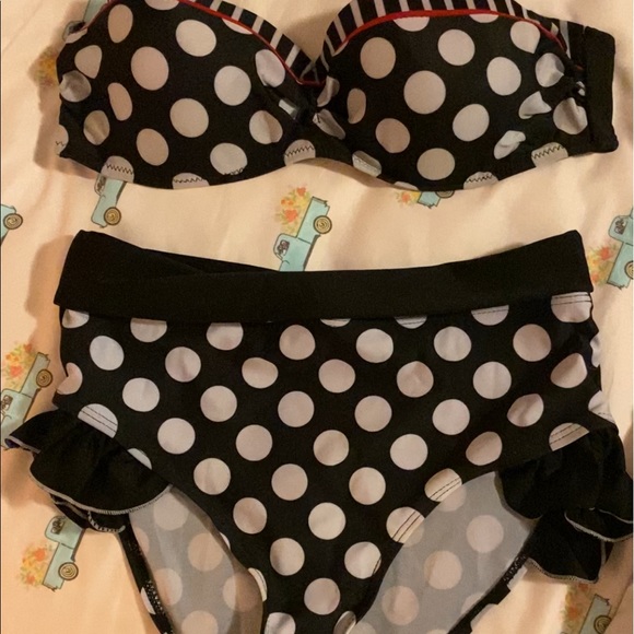 Retro look two piece swim suite - Picture 2 of 6